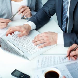 workers-considering-the-term-of-the-agreement_1098-1517 workers-considering-the-term-of-the-agreement_1098-1517